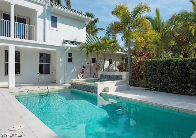 4th image of 180 7Th Ave S, Naples, FL 34102 | MLS# 226019201