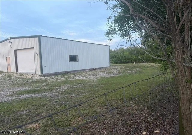 4th image of 16160 Saddlewood Ln, Cape Coral, FL 33991 | MLS# 226019011