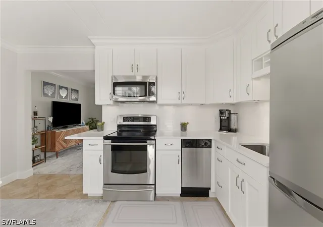 5th image of 275 8Th Ave S #275, Naples, FL 34102 | MLS# 226019237