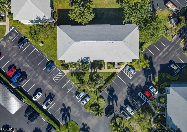 Listing Photo 4 - Condo for sale in building located at 28101 Pine Hvn Wy, Bonita Springs, FL 34135 - Unit #97