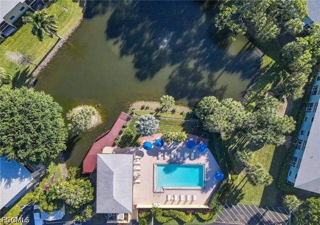 Listing Photo 5 - Condo for sale in building located at 28101 Pine Hvn Wy, Bonita Springs, FL 34135 - Unit #97