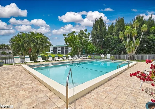 3rd image of 3030 Binnacle Dr, Naples, FL 34103