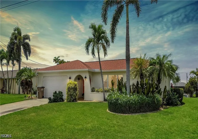 Photo 2 of Sale Pending at 2926 Se 11th Place, Cape Coral, FL 33904 | MLS# 2026021617 | Listing updated on 2026-06-30