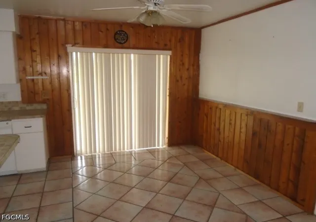 Photo 4 of Single family home for sale at 129 SW Trafalgar Pkwy, Cape Coral, FL 33991 | MLS# 2026021658 | Listing updated on 2026-07-13