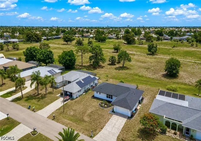 5th image of 3745 Se 6Th Ave, Cape Coral, FL 33904 | MLS# 2026021681