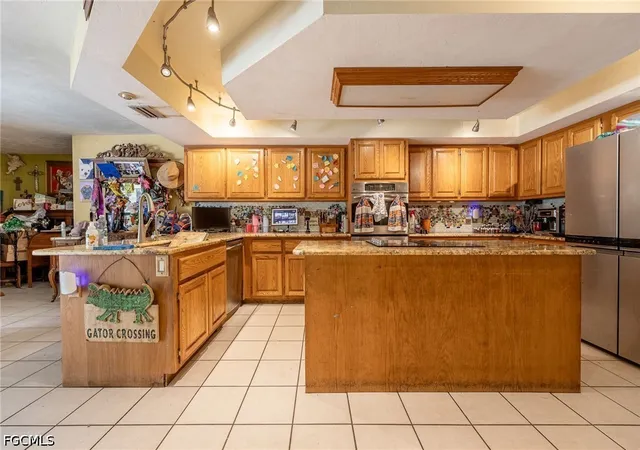 Photo 3 of Single family home for sale at 13746 Brynwood Ln, Fort Myers, FL 33912 | MLS# 2026021694 | Listing updated on 2026-08-28