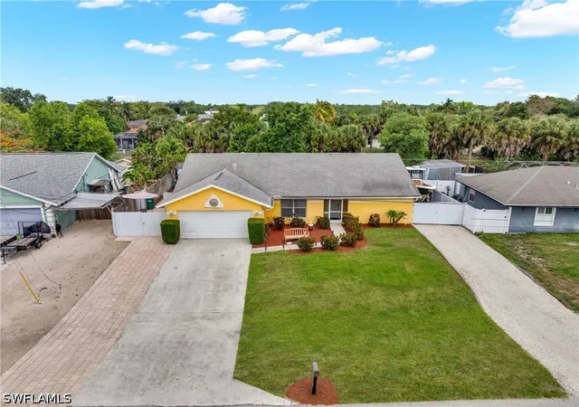 3rd image of 4587 25Th Ct Sw, Naples, FL 34116 | MLS# 226018581
