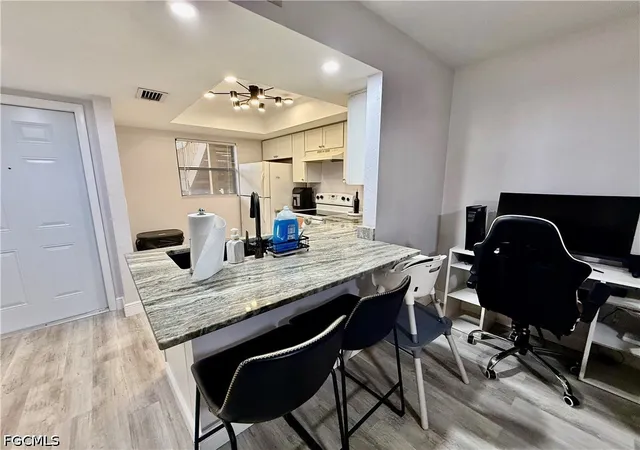 Listing Photo 5 - Condo for sale in building located at 2133 Golfside Vlg Dr, Lehigh Acres, FL 33936
