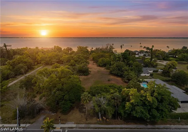 25th image of 11480 Mcgregor Blvd, Fort Myers, FL 33919 | MLS# 226016829