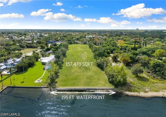 3rd image of 11480 Mcgregor Blvd, Fort Myers, FL 33919 | MLS# 226016829