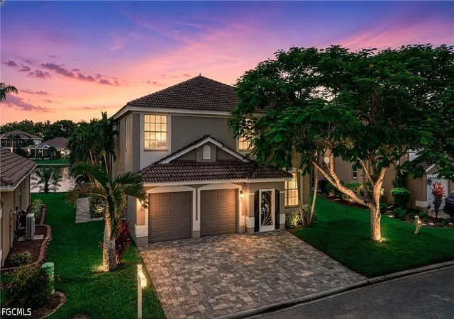 Photo 1 of Sale Pending at 11141 Lakeland Cir, Fort Myers, FL 33913 | MLS# 2026022038 | Listing updated on 2026-07-22