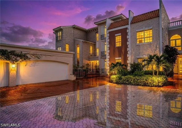 1st image of 4000 Gulf Shore Blvd N, Naples, FL 34103