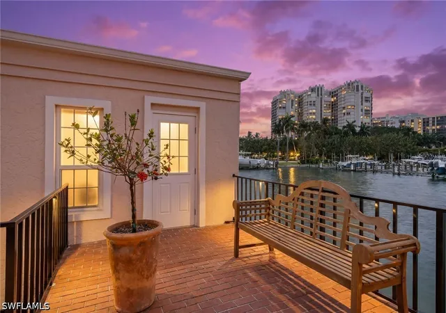 3rd image of 4000 Gulf Shore Blvd N, Naples, FL 34103