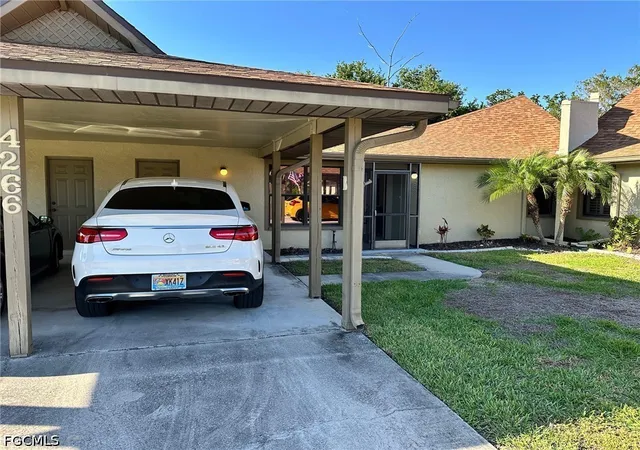 2nd image of 4266 Island Cir #B, Fort Myers, FL 33919 | MLS# 2026022060