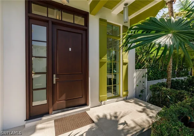 3rd image of 912 9Th Ave S, Naples, FL 34102 | MLS# 226014208