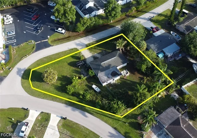 2nd image of 6701 Fiesta Ln, Fort Myers, FL 33919 | MLS# 2026022114