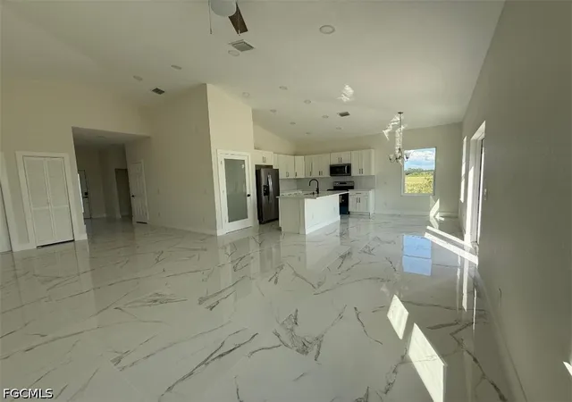 5th image of 115 Lansing Cir, Labelle, FL 33935 | MLS# 2026022123