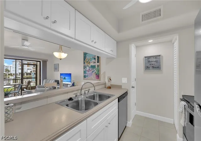 4th image of 200 Lenell Rd #218, Fort Myers Beach, FL 33931 | MLS# 2026022131