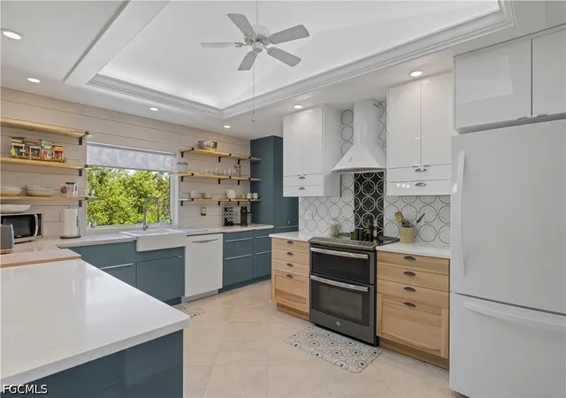 Photo 2 of Single family home for sale at 485 Peachtree Rd, Sanibel, FL 33957 | MLS# 2026022152 | Listing updated on 2026-07-22