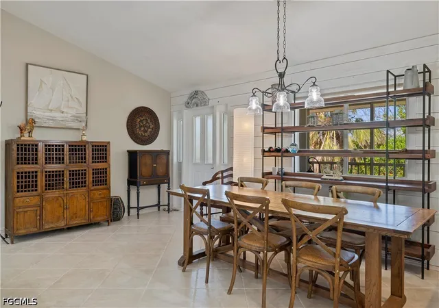 Photo 4 of Single family home for sale at 485 Peachtree Rd, Sanibel, FL 33957 | MLS# 2026022152 | Listing updated on 2026-07-22