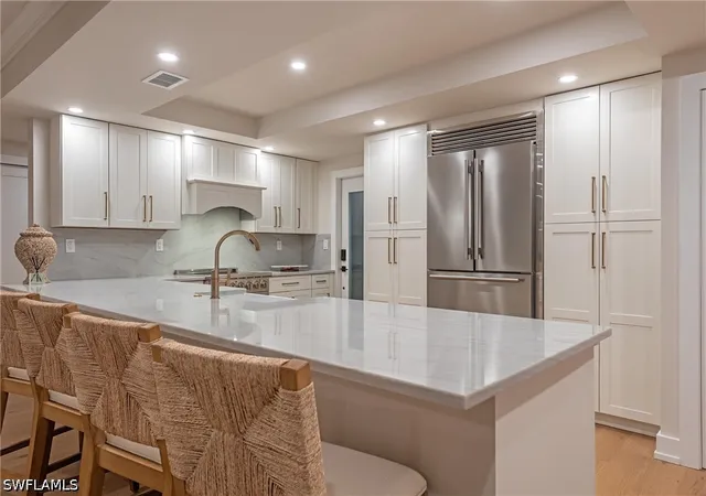 3rd image of 400 Park Shore Dr #304, Naples, FL 34103 | MLS# 226019805