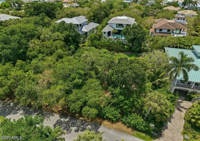 3rd image of 375 Gumbo Limbo Ln, Marco Island, FL 34145 | MLS# 226019762