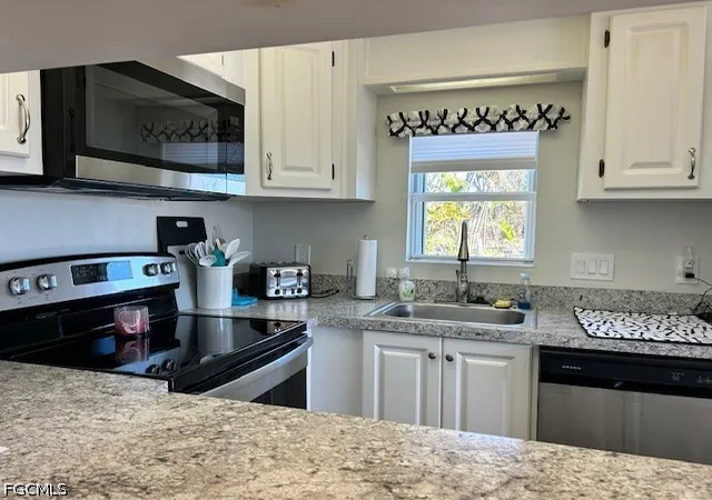 Photo 1 of Manufactured home for sale at 19681 Summerlin Rd #404, Fort Myers, FL 33908 | MLS# 2026022255 | Listing updated on 2026-05-18