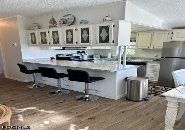Photo 4 of Manufactured home for sale at 19681 Summerlin Rd #404, Fort Myers, FL 33908 | MLS# 2026022255 | Listing updated on 2026-05-18