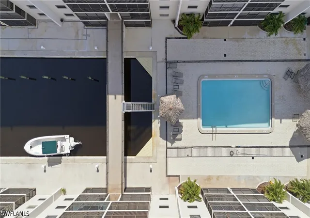 Listing Photo 2 - Condo for sale in building located at 9395 Pennsylvania Ave, Bonita Springs, FL 34135 - Unit #6