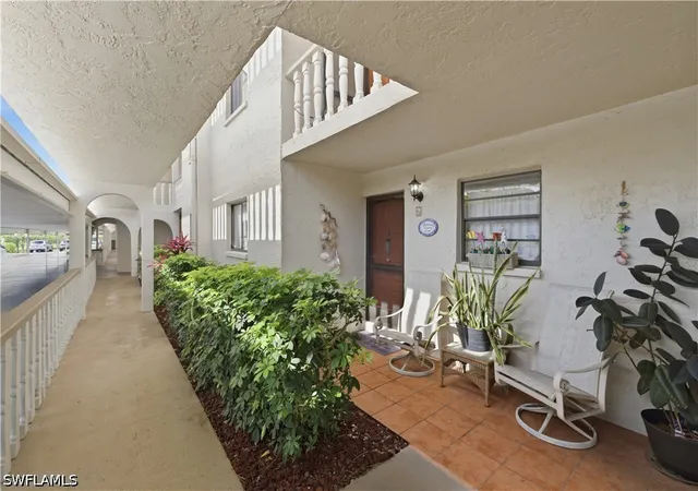 Listing Photo 3 - Condo for sale in building located at 9395 Pennsylvania Ave, Bonita Springs, FL 34135 - Unit #6