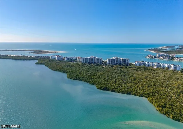 39th image of 707 Waterside Dr, Marco Island, FL 34145 | MLS# 226019919
