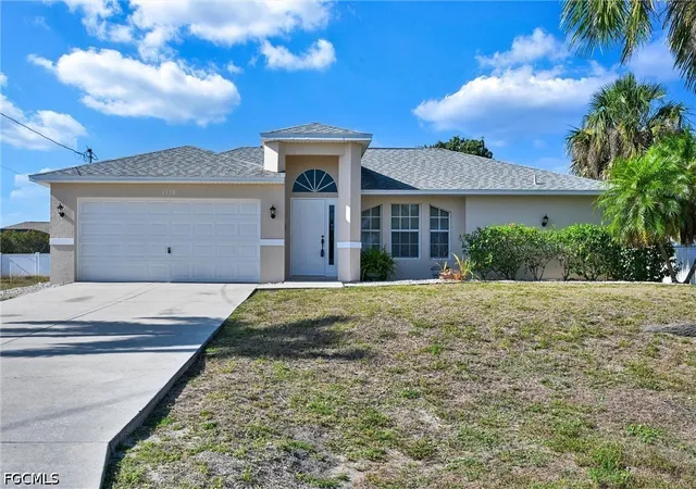 4th image of 1338 Ne 33Rd Ln, Cape Coral, FL 33909 | MLS# 2026022352