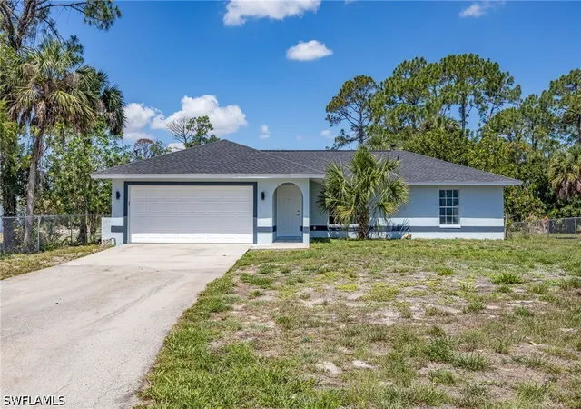 Photo 1 of Single family home for sale at 841 8th Street Se, Naples, FL 34117 | MLS# 226018887 | Listing updated on 2026-08-03