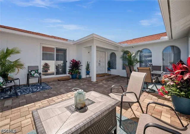 4th image of 1432 Venetian Ct, Cape Coral, FL 33904 | MLS# 2026022428