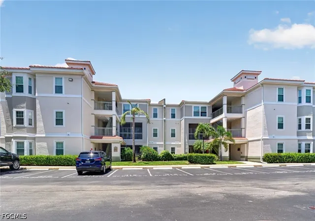 4th image of 23560 Walden Ctr Dr, Vero Beach, FL 34134