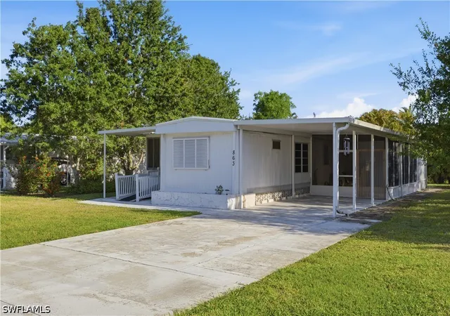 4th image of 863 Manatee Rd, Naples, FL 34114 | MLS# 226020102