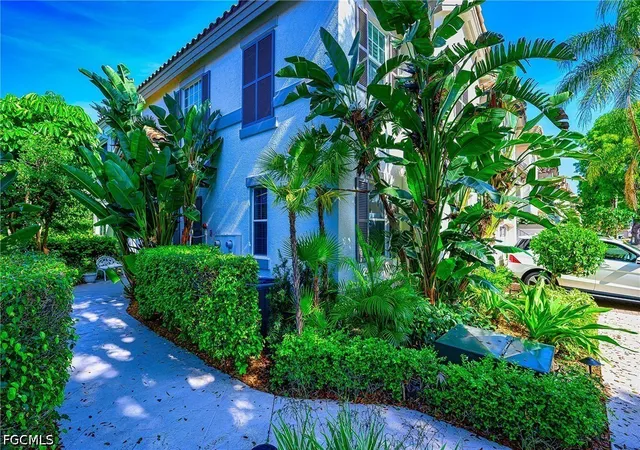 3rd image of 133 Colonade Cir, Naples, FL 34103 | MLS# 2026022569