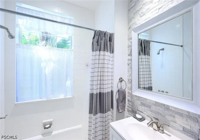 5th image of 133 Colonade Cir, Naples, FL 34103 | MLS# 2026022569