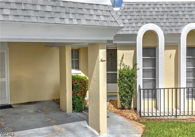 3rd image of 9 Park Lane Cir, Lehigh Acres, FL 33936 | MLS# 2026022573