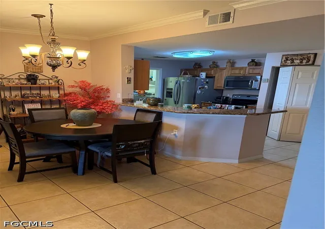 Listing Photo 5 - Condo for sale in building located at 1860 Concordia Lake Cir, Cape Coral, FL 33909 - Unit #602