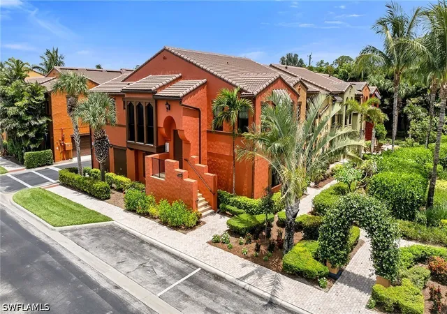 image of 9066 Albion Ln N, Naples, FL 34113