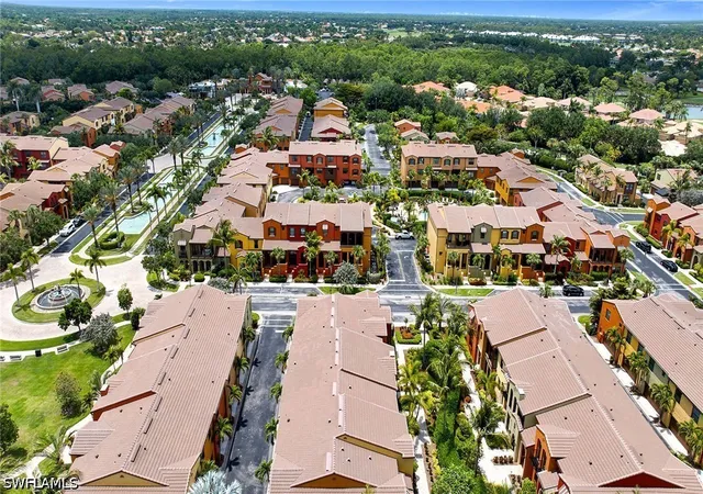 image of 9066 Albion Ln N, Naples, FL 34113