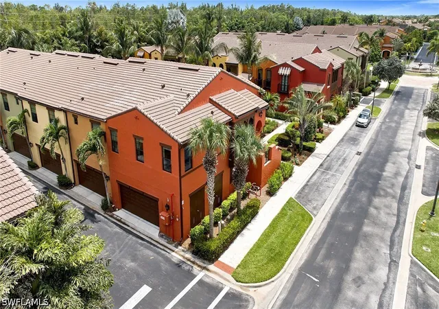 2nd image of 9066 Albion Ln N, Naples, FL 34113