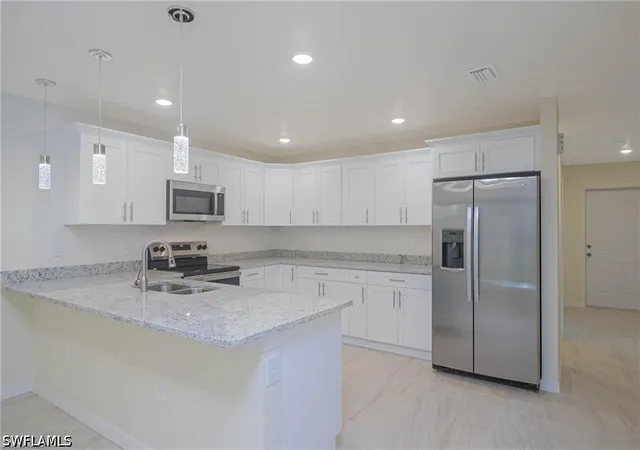 24th image of 2120 French St, Fort Myers, FL 33916 | MLS# 226019965