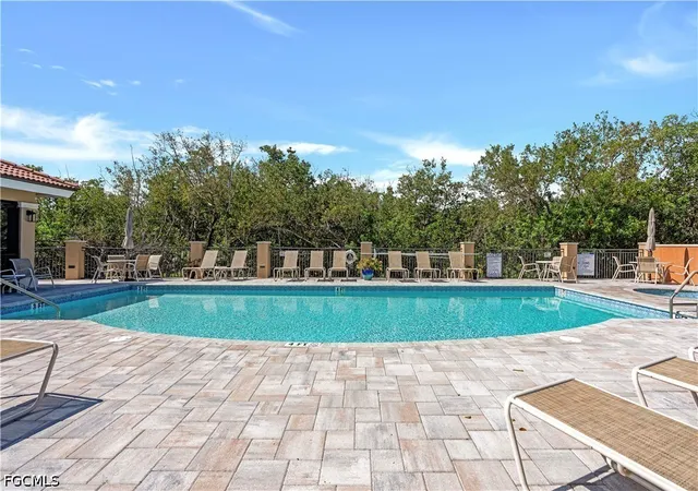 Homes for sale in Fort Myers Beach, FL | 22628 Island Pines Way, Fort Myers Beach, FL 33931 | Houzeo