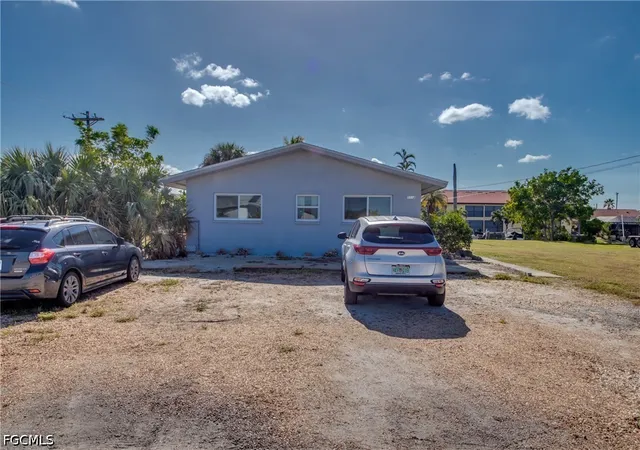 2nd image of 1112 Se 39th Ter, Cape Coral, FL 33904 | MLS# 2026022711