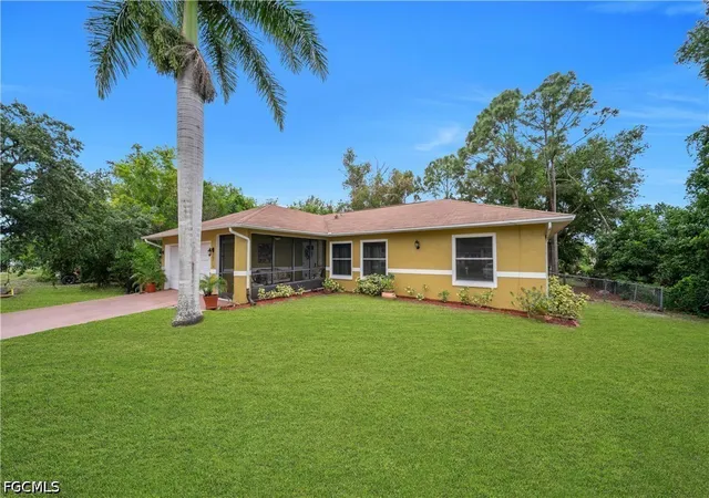 Photo 3 of Single family home for sale at 8434 Butternut Rd, Fort Myers, FL 33967 | MLS# 2026022727 | Listing updated on 2026-07-23