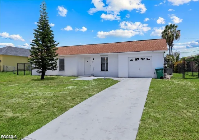 Homes for sale in Cape Coral, FL | 1307 Sw 43Rd Ln, Cape Coral, FL 33914 | MLS# 2026022758