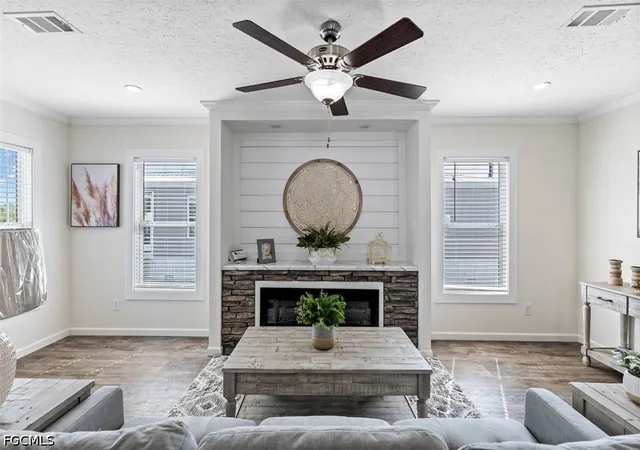 5th image of 228 Poinsettia Dr, Fort Myers, FL 33905 | MLS# 2026022780