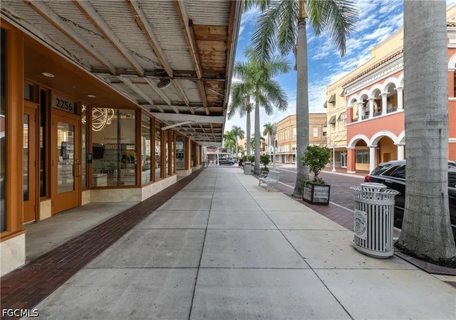 3rd image of 2260 1St St, Fort Myers, FL 33901
